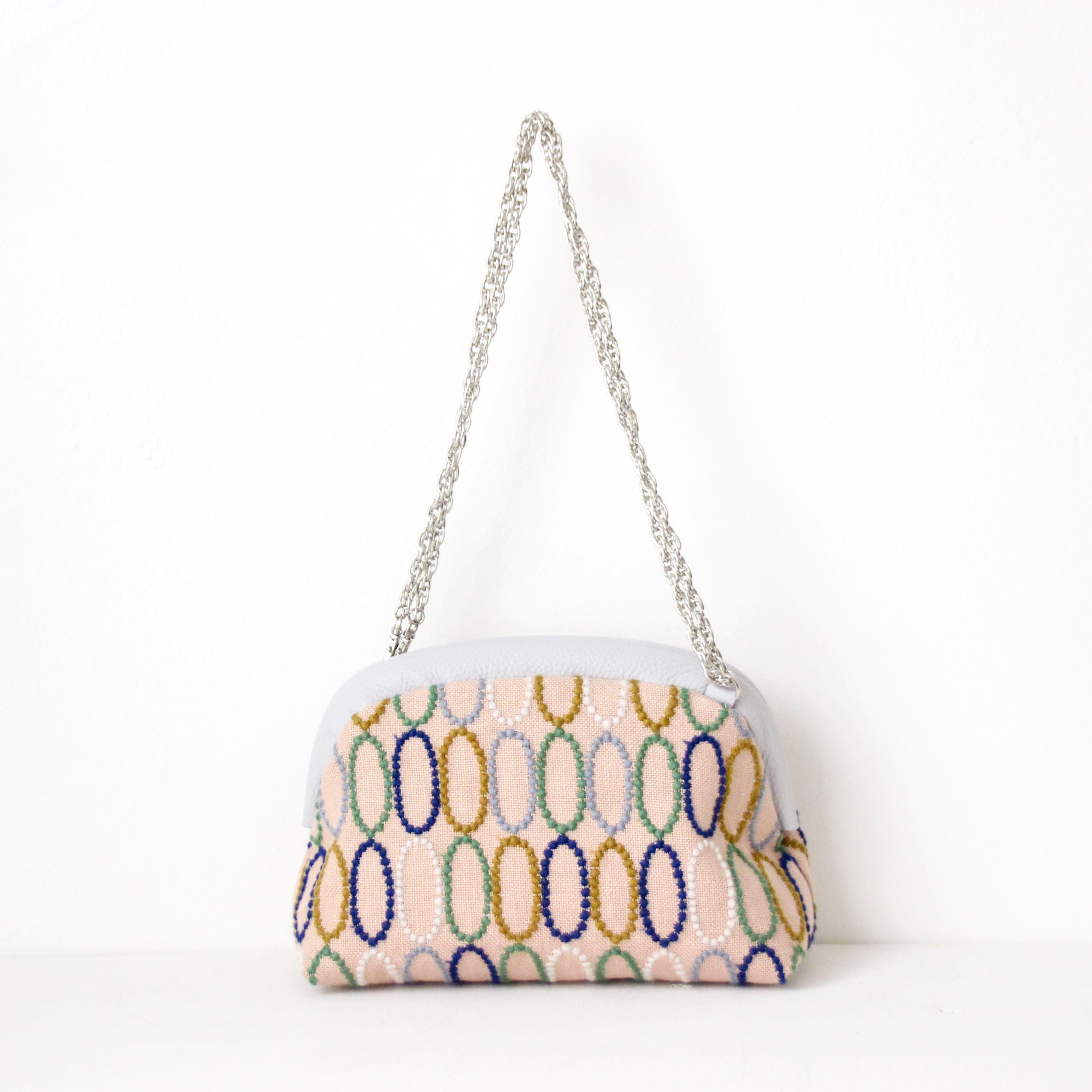 mina's オーバルピンク SXL / 口金ショルダーポーチM