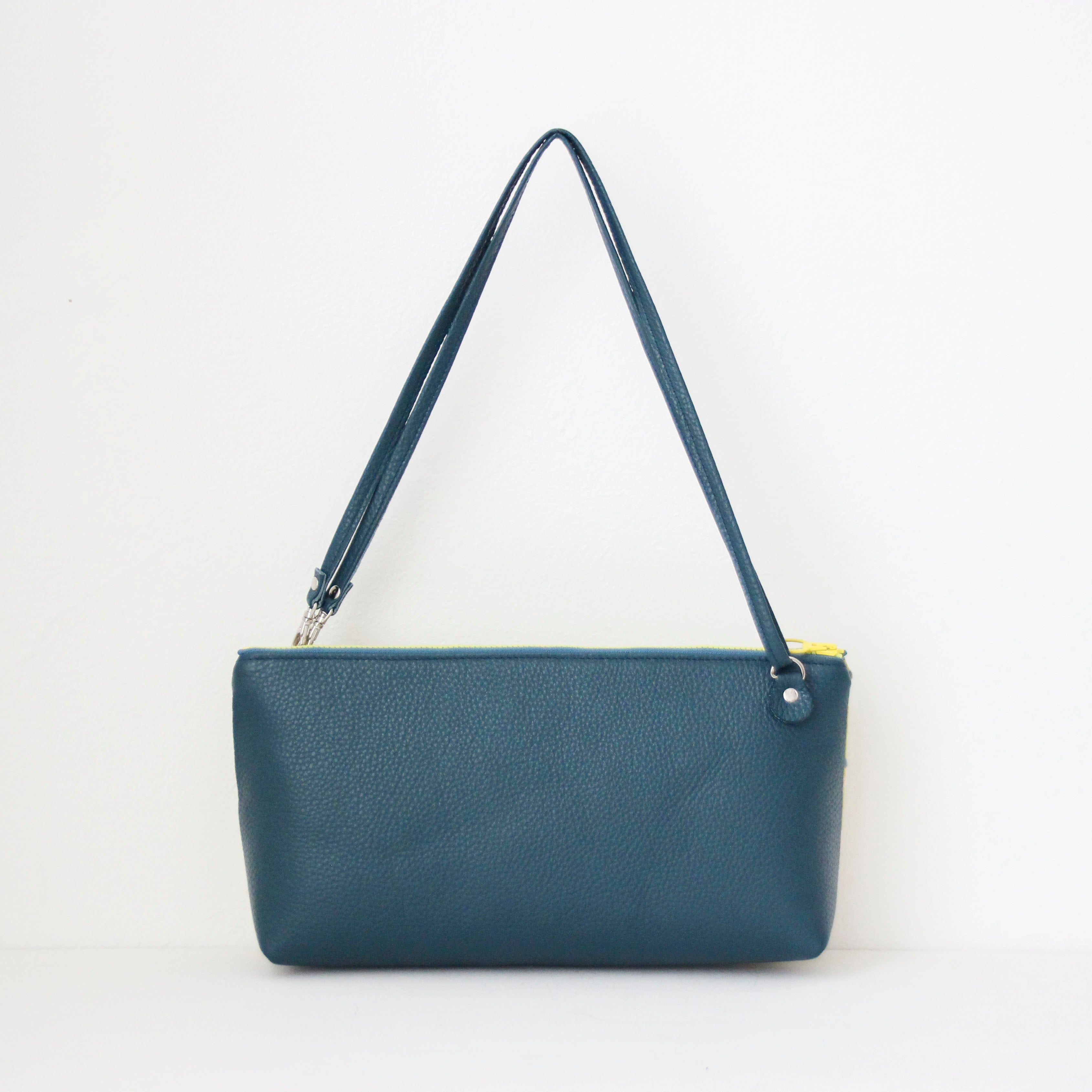 mina's オーバルマスタード SXL / フラットポシェット