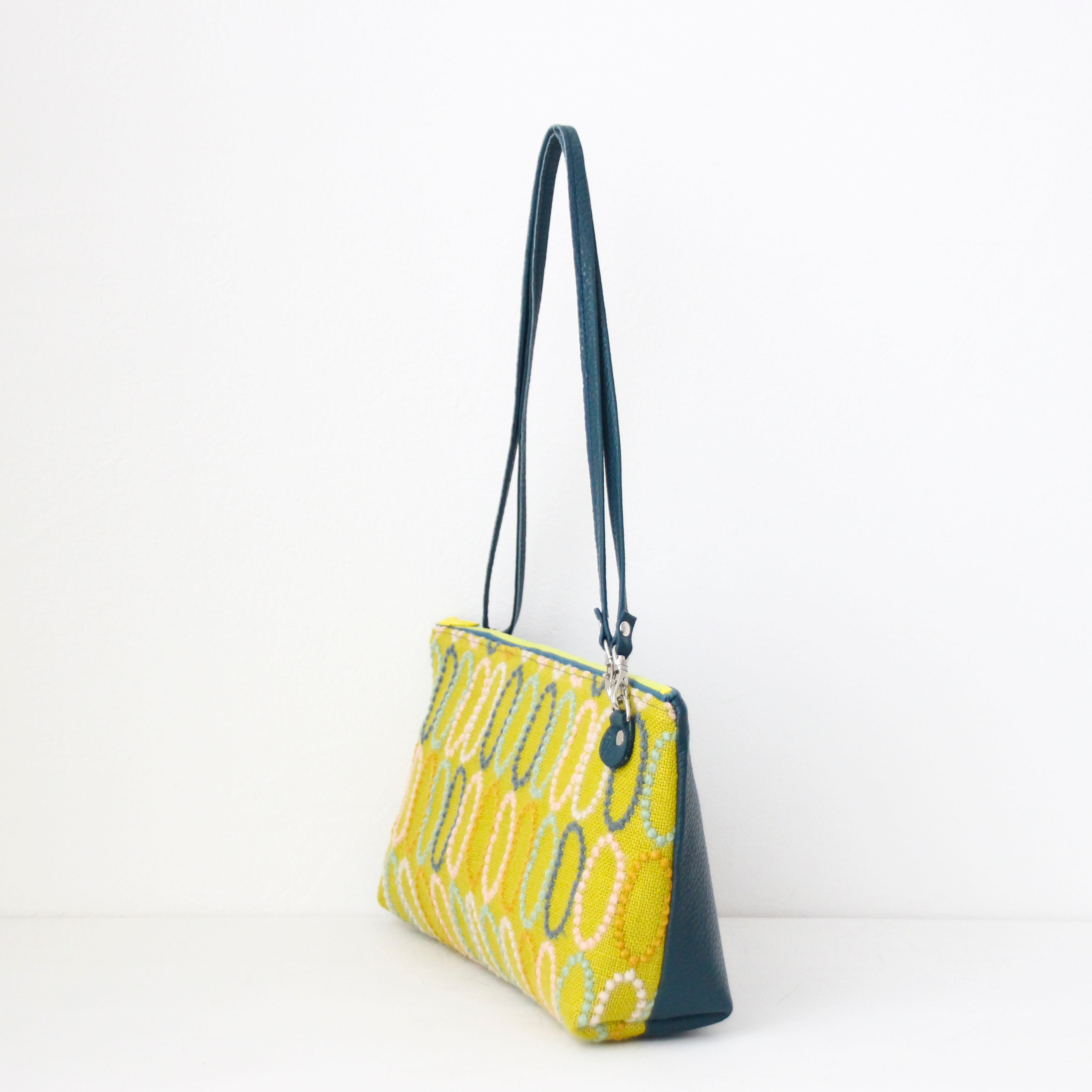 mina's オーバルマスタード SXL / フラットポシェット