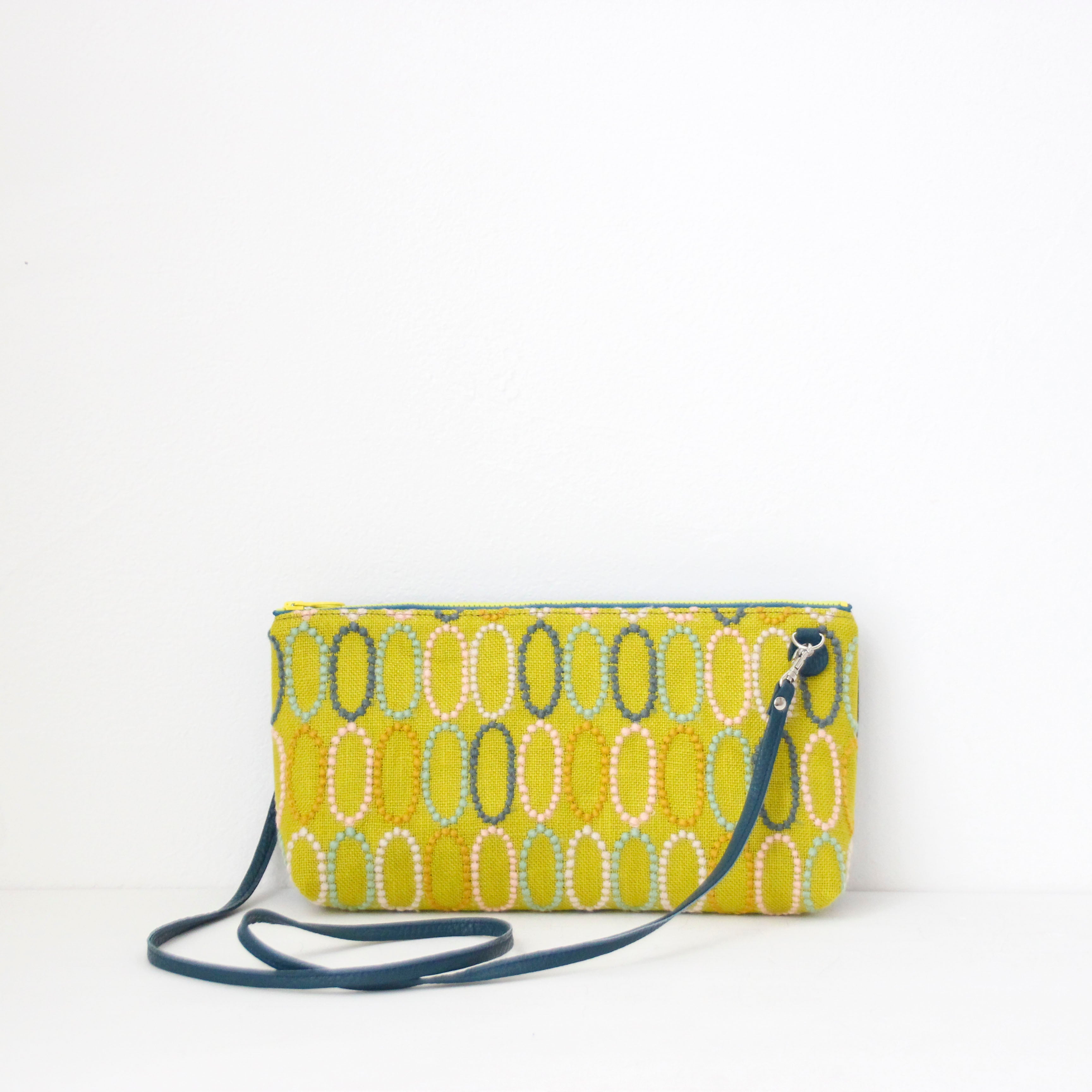 mina's オーバルマスタード SXL / フラットポシェット