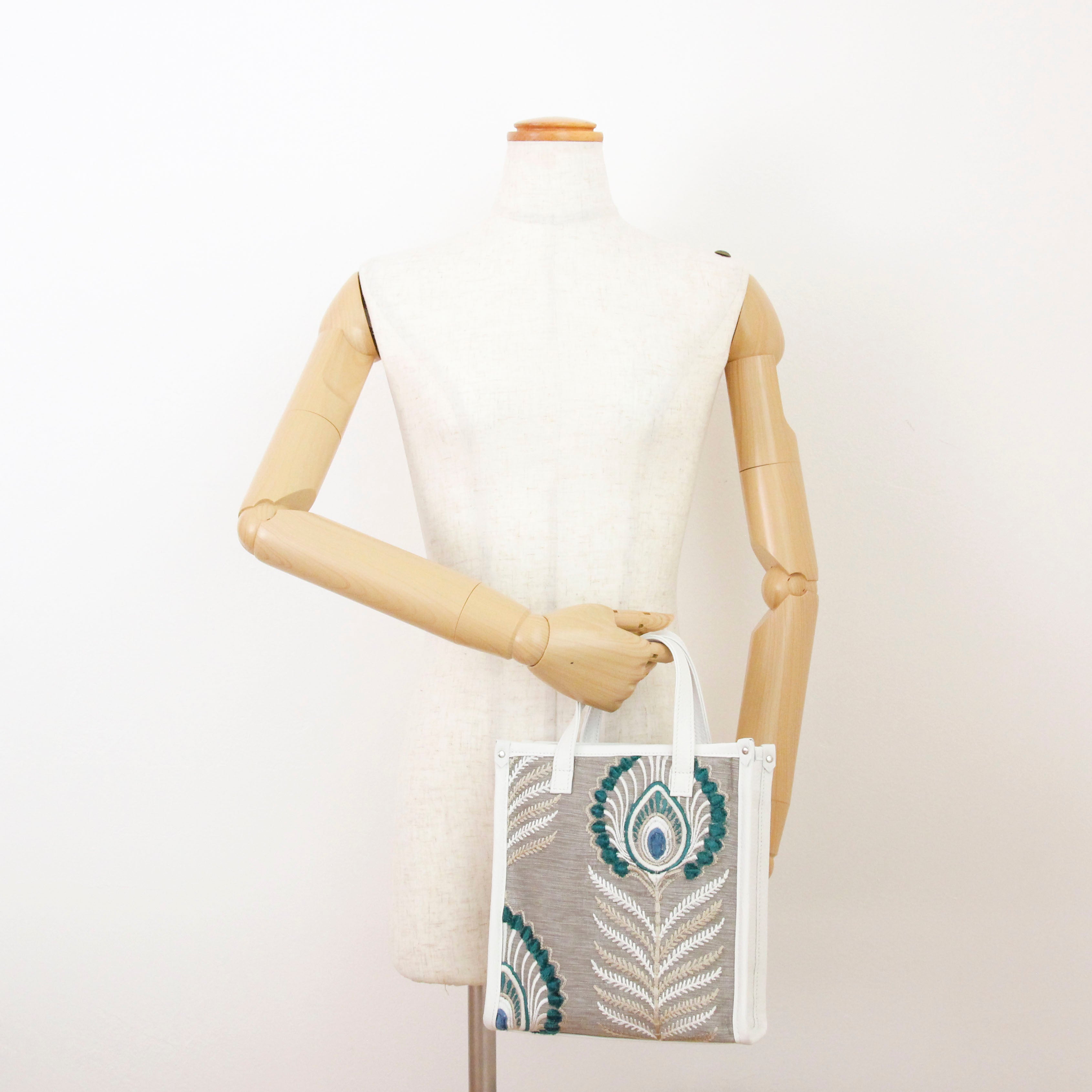 ターコイズピーコックフェザー XL ×ピュアホワイト / バーティカルトート トールS