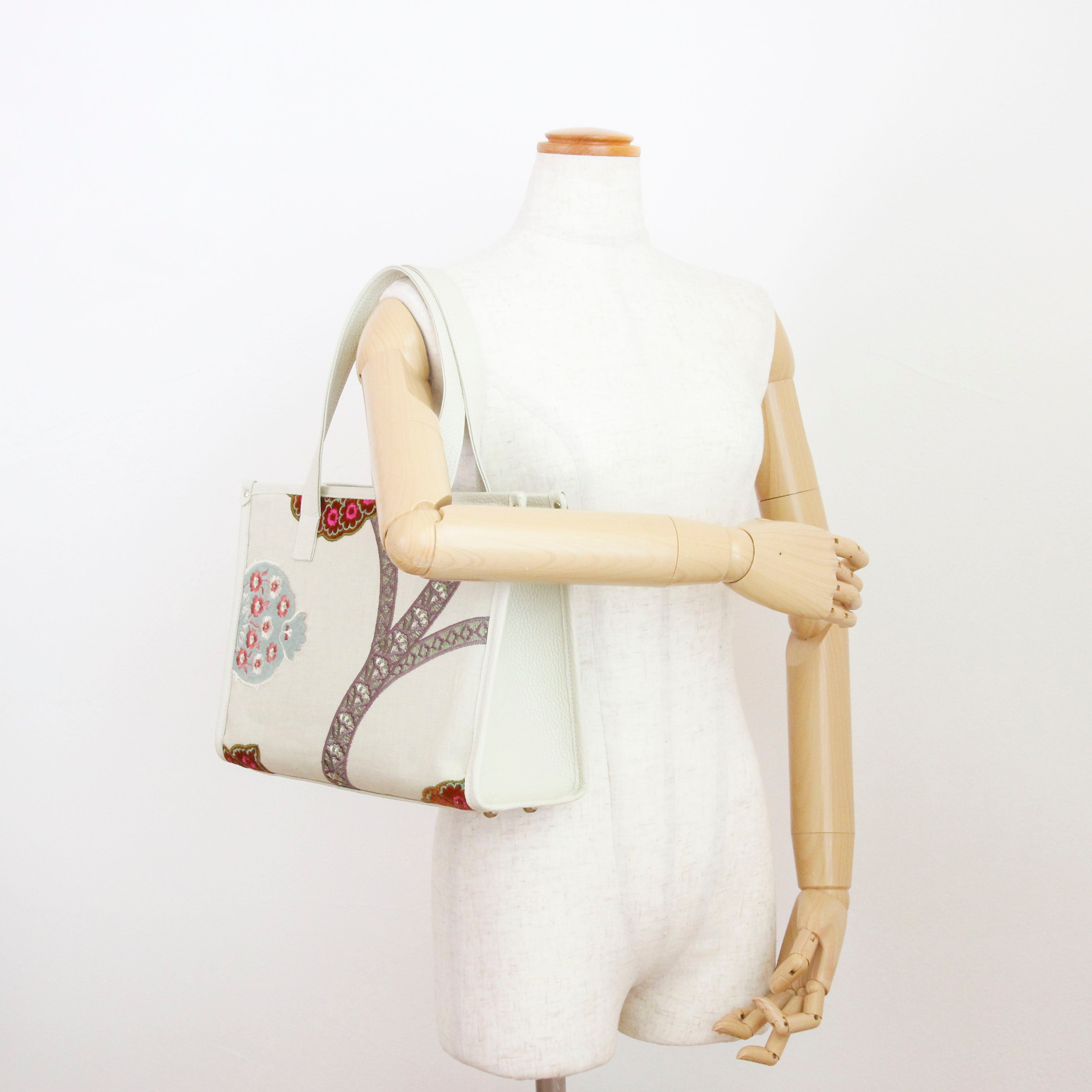 ベルベットアップリケナチュラルリネン×バニラホワイト SXL / バーティカルトート ワイドM