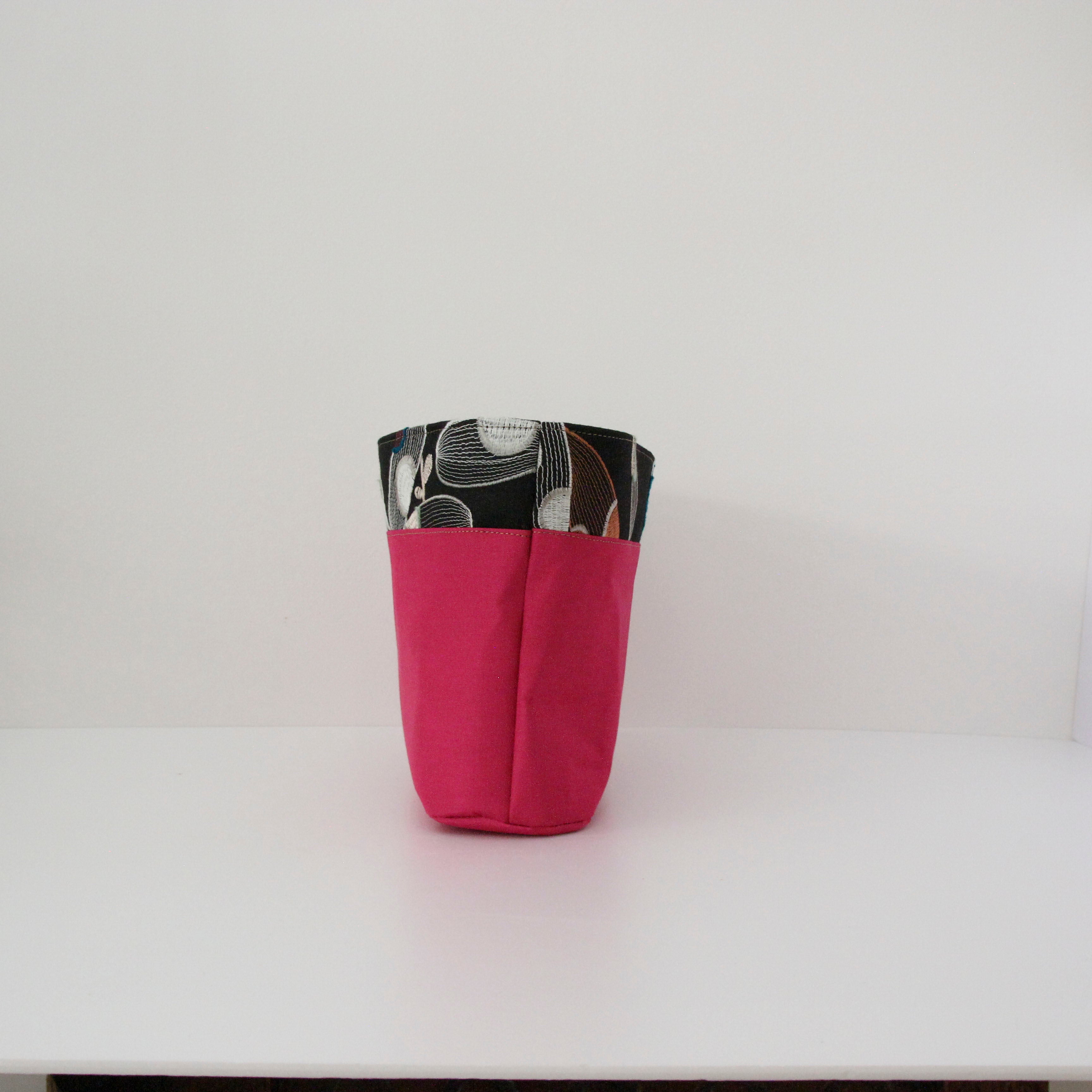 黒リネン刺繍 /  インナーバッグ /かごバッグ Mサイズ用 / SXL