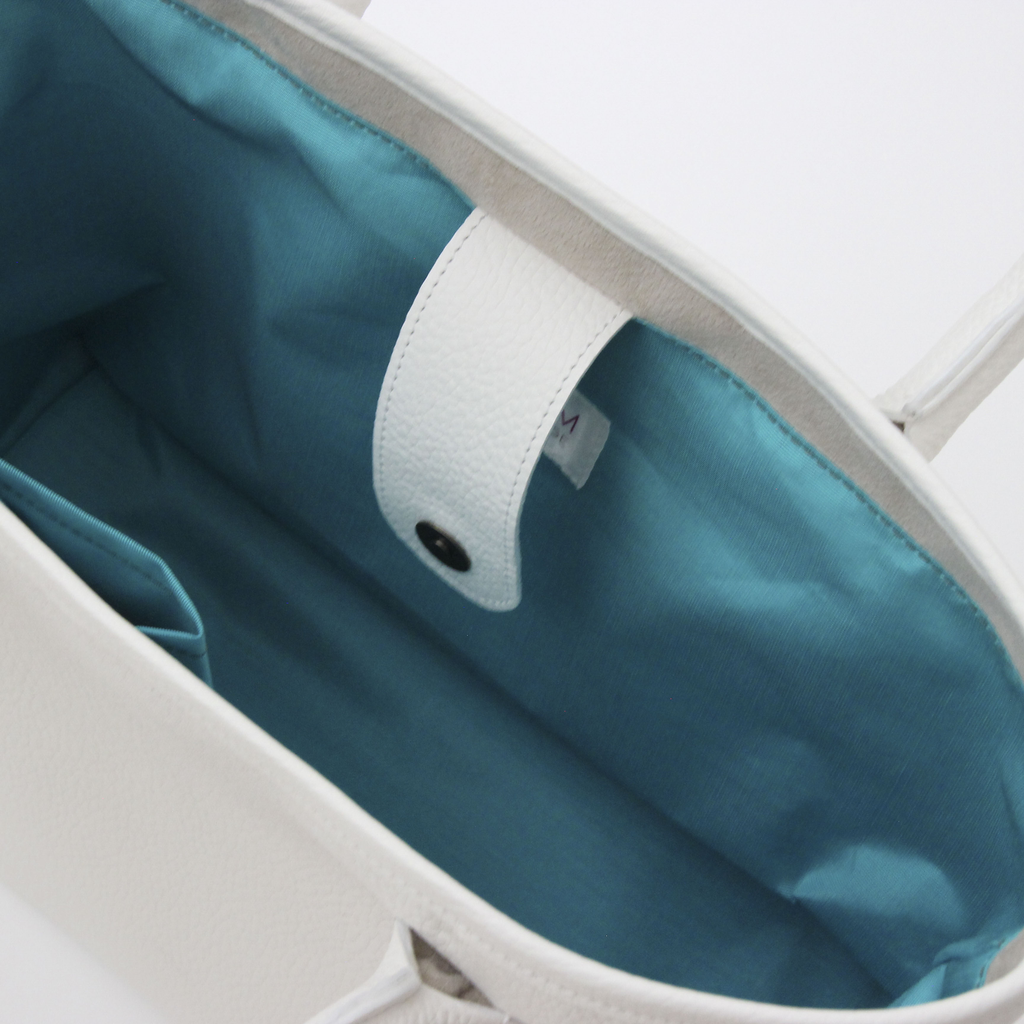 ピュアホワイト / シンプルレザートート