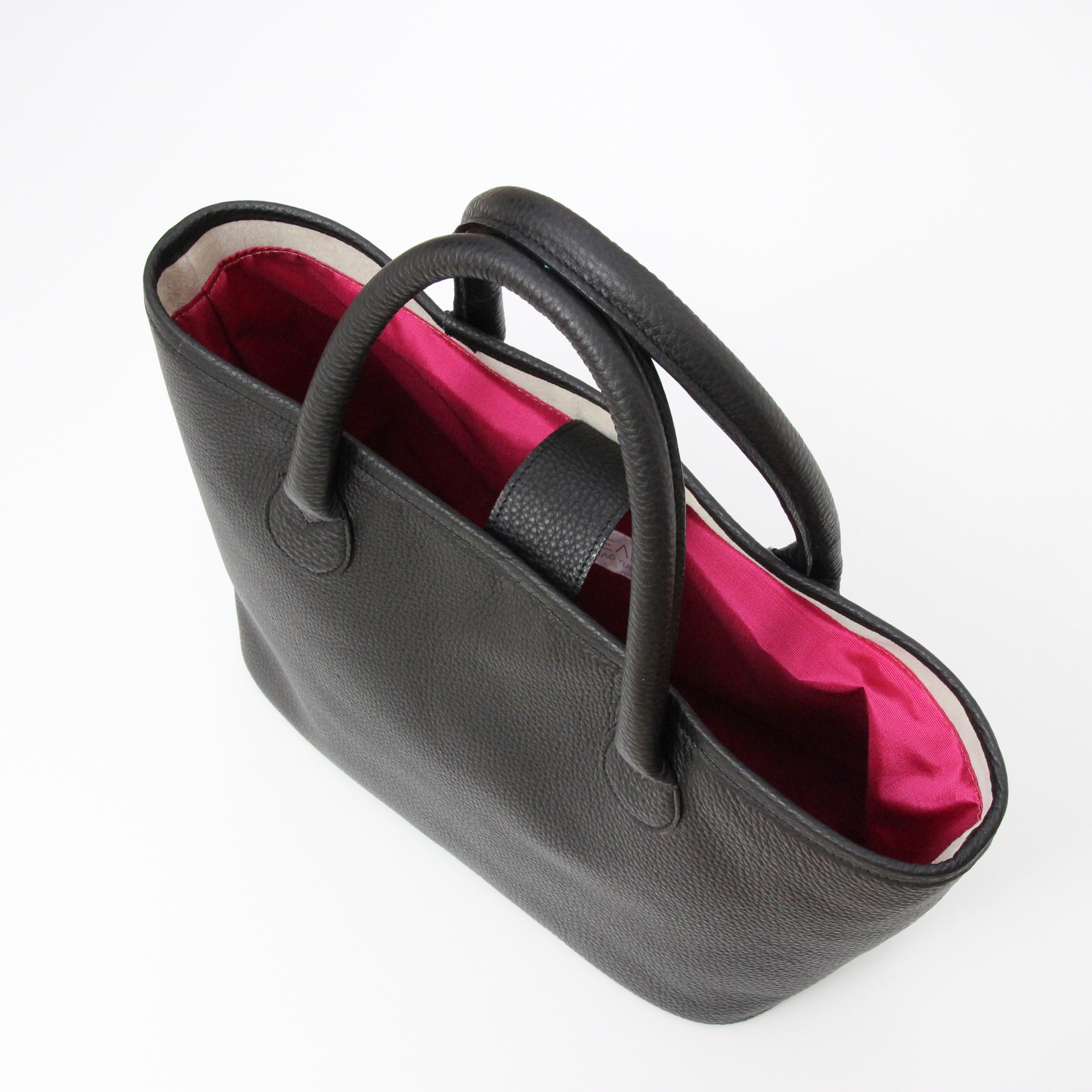 ブラック / シンプルレザートート