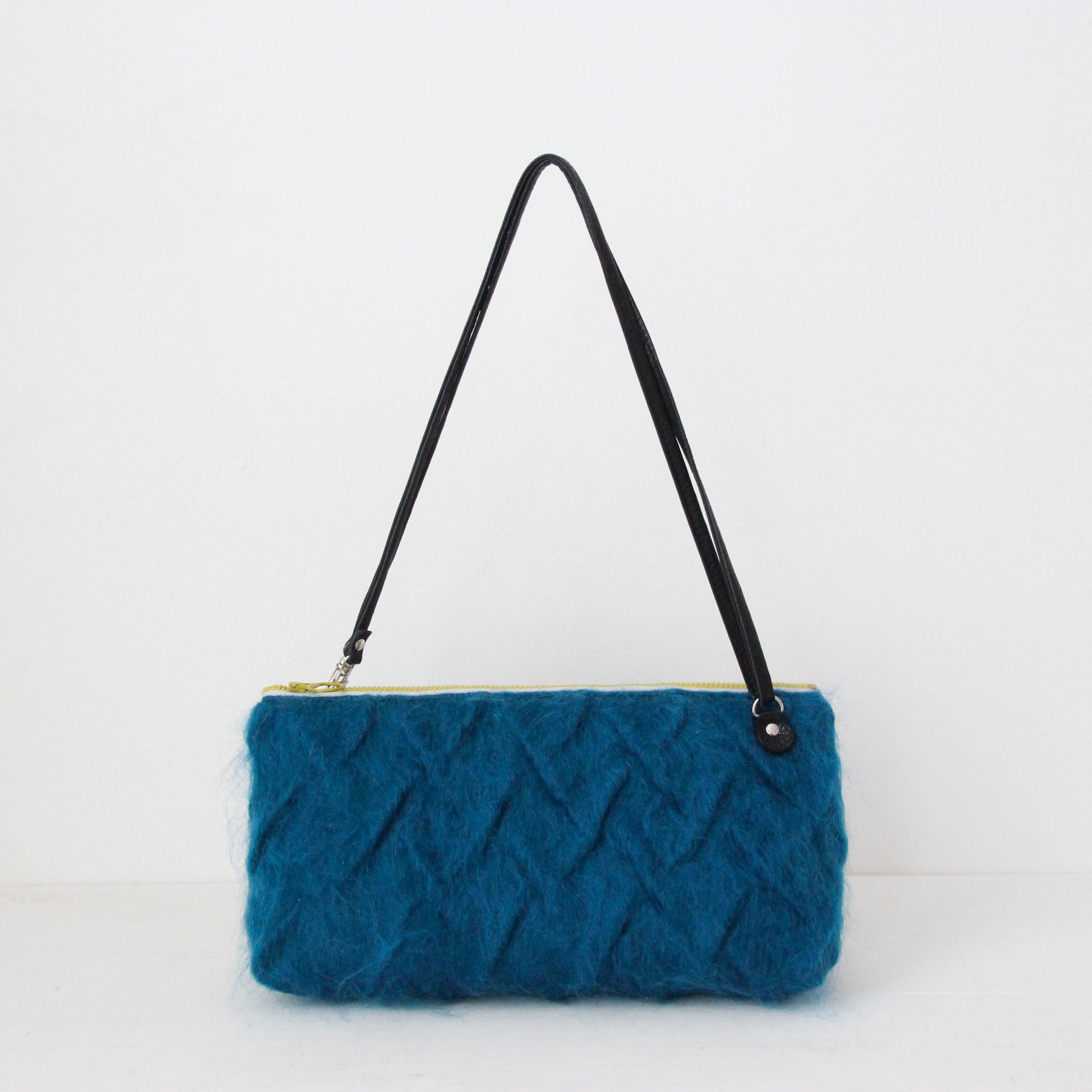 モヘアターコイズ / フラットポシェット