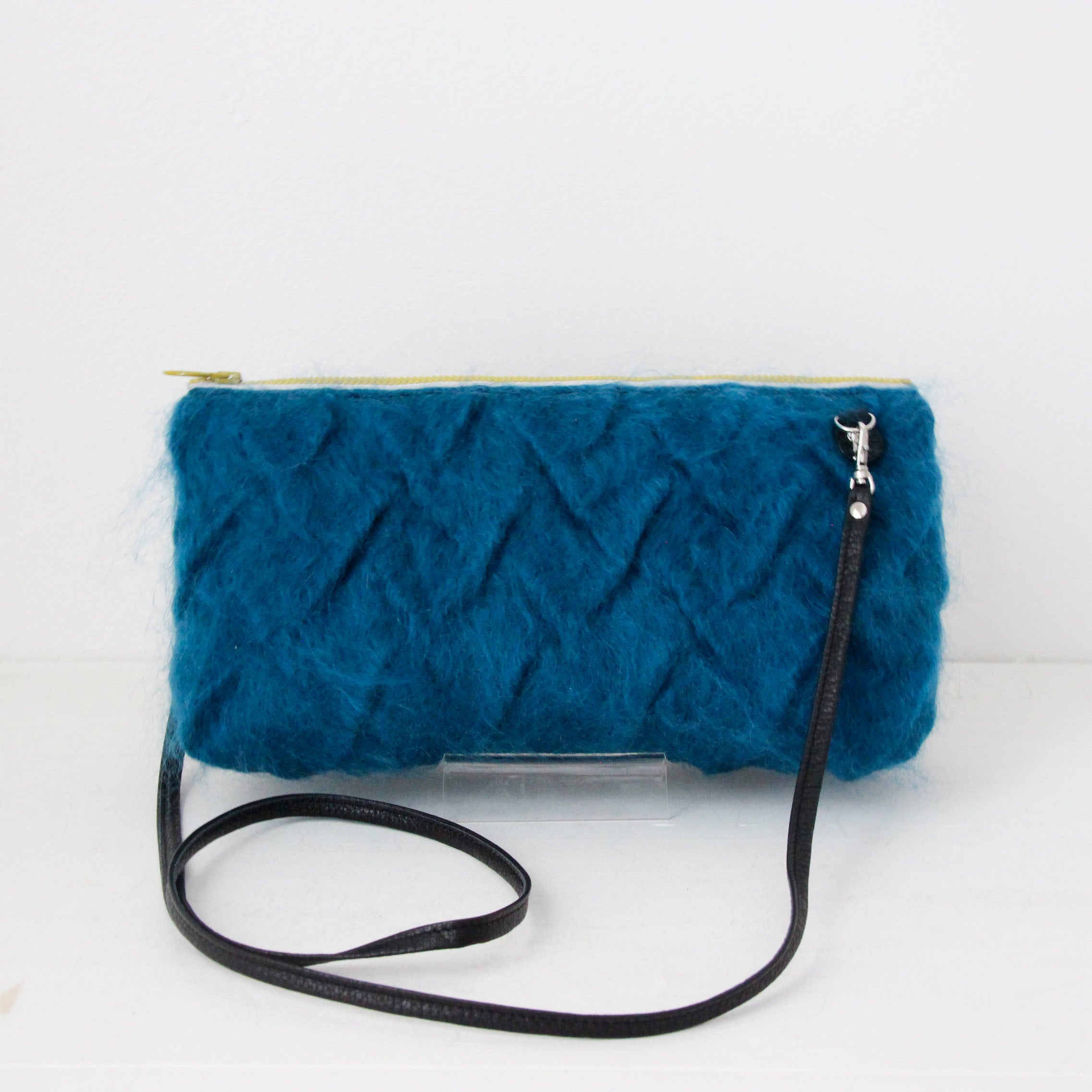モヘアターコイズ / フラットポシェット