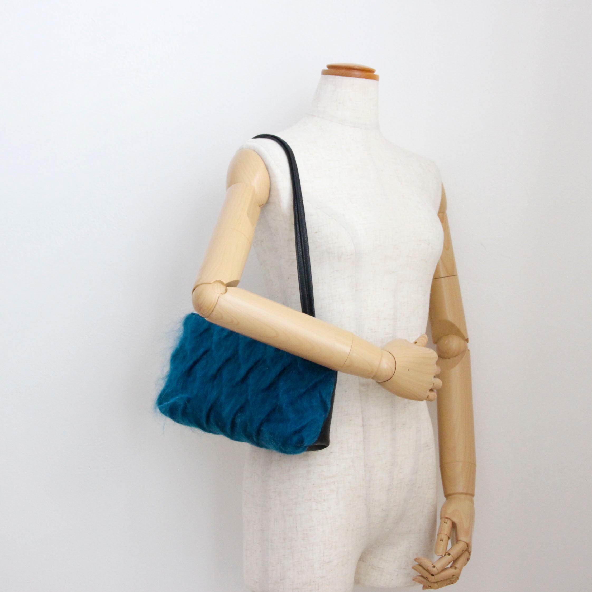 モヘアターコイズ / フラットポシェット