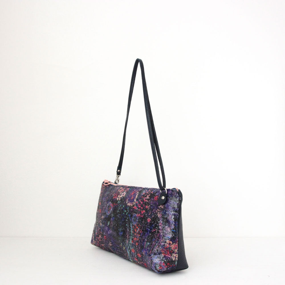 リバティスパンコールフラワーネイビー（ネイビー） / フラットポシェット