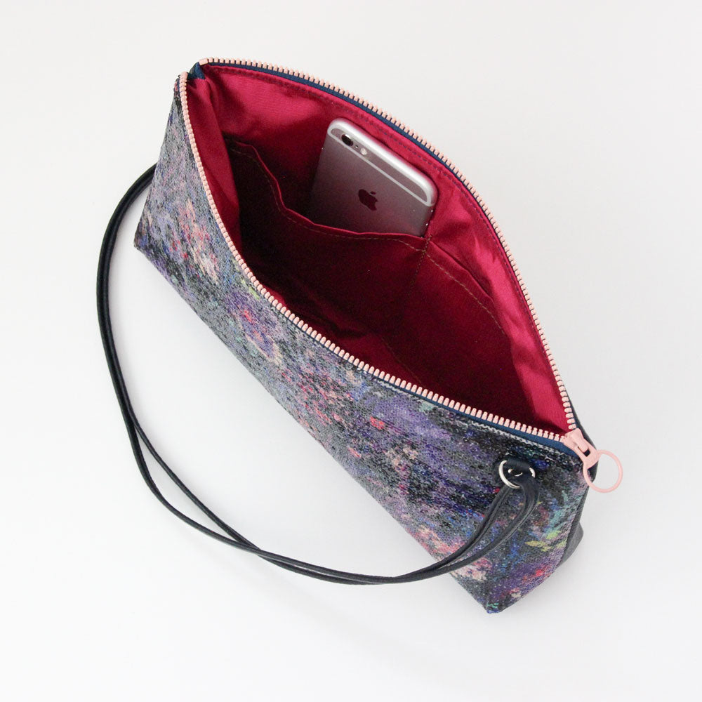 リバティスパンコールフラワーネイビー（ネイビー） / フラットポシェット