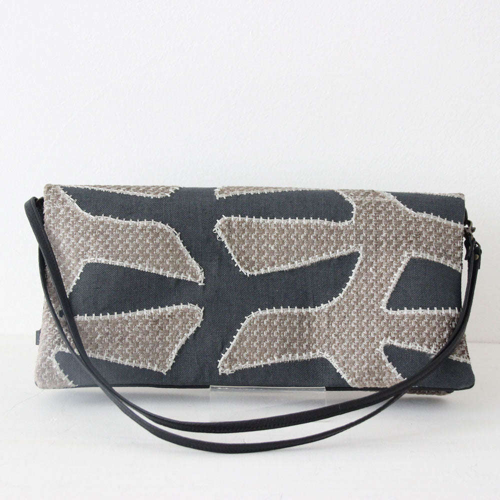 ベルベットアップリケ・グレー / マルチウェイポシェット