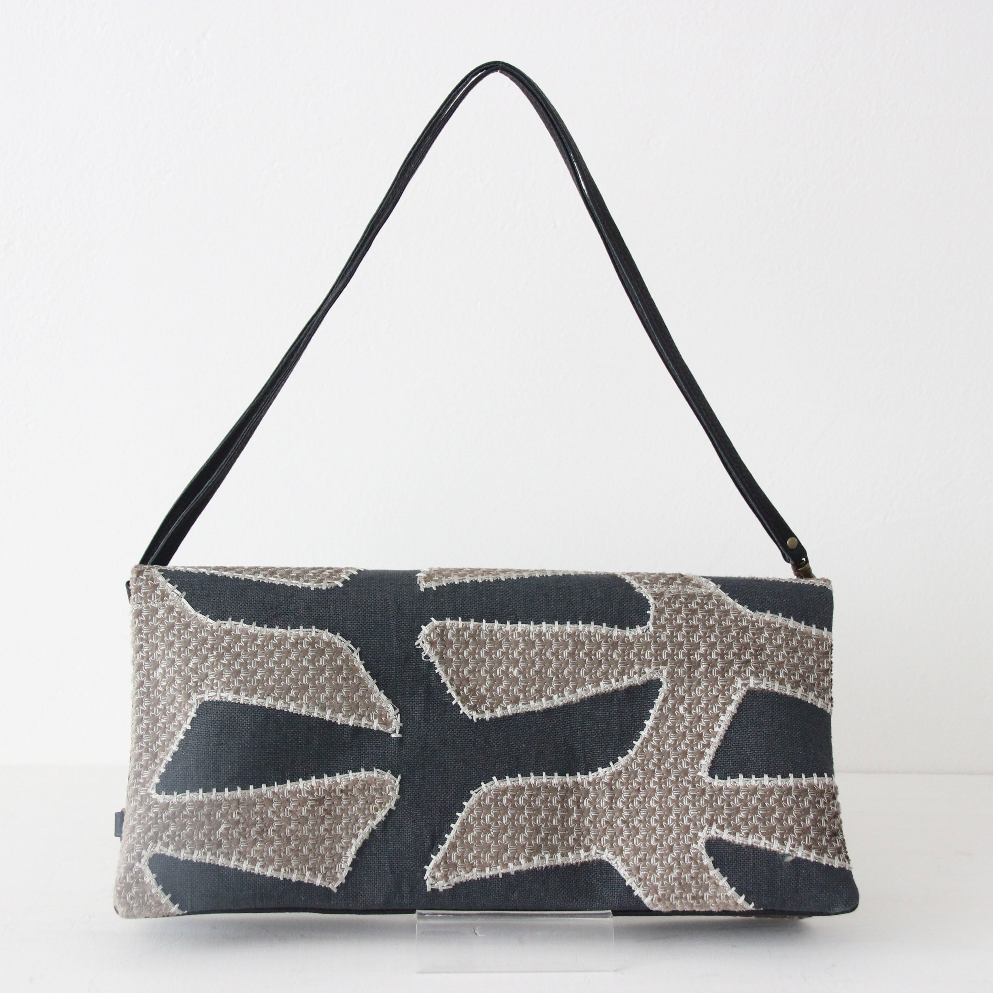 ベルベットアップリケ・グレー / マルチウェイポシェット