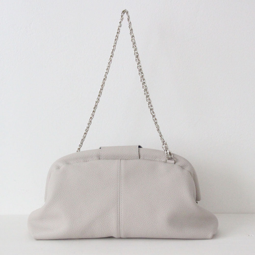 ポーセリンベージュ / 口金レザーポシェットL