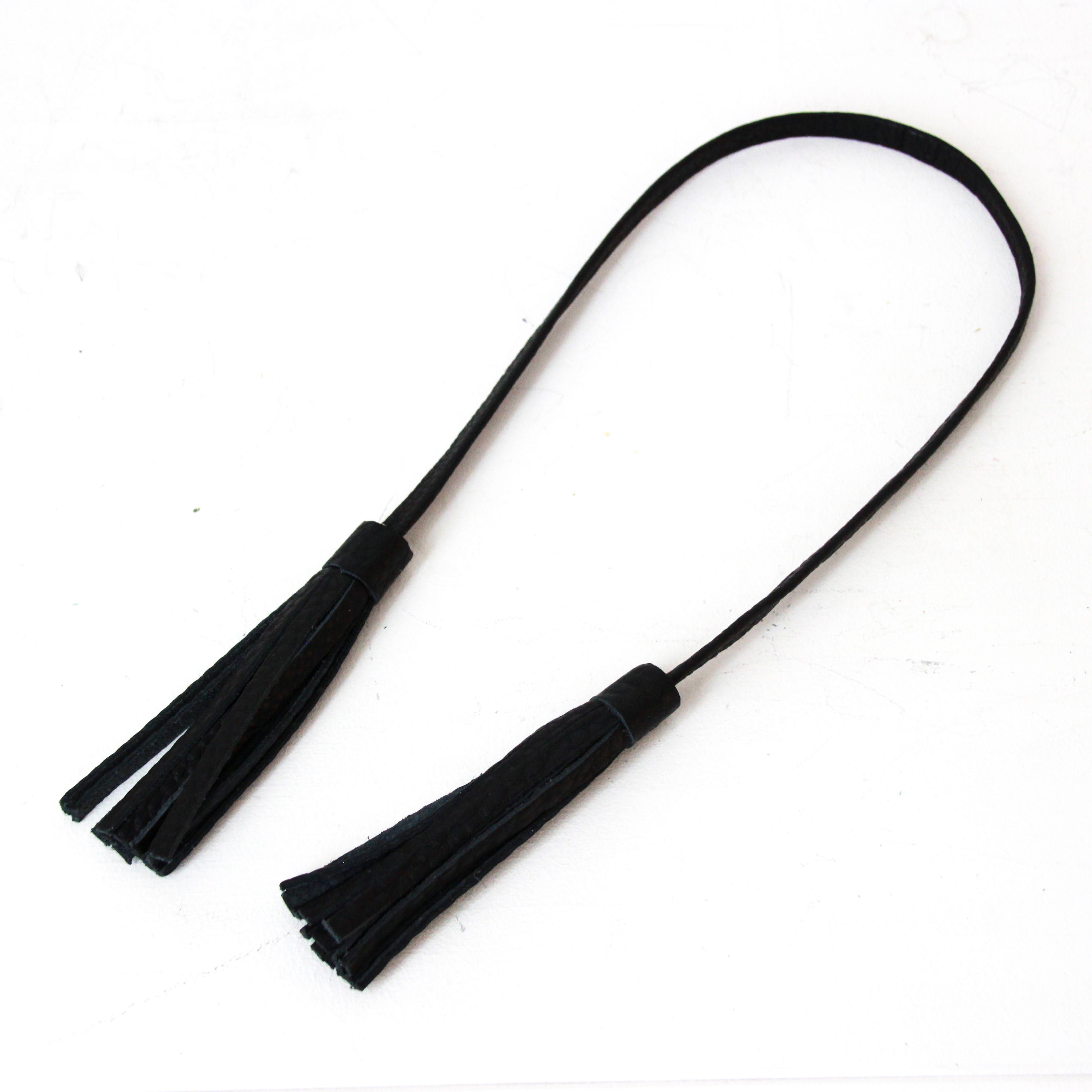 ブラック / レザータッセル