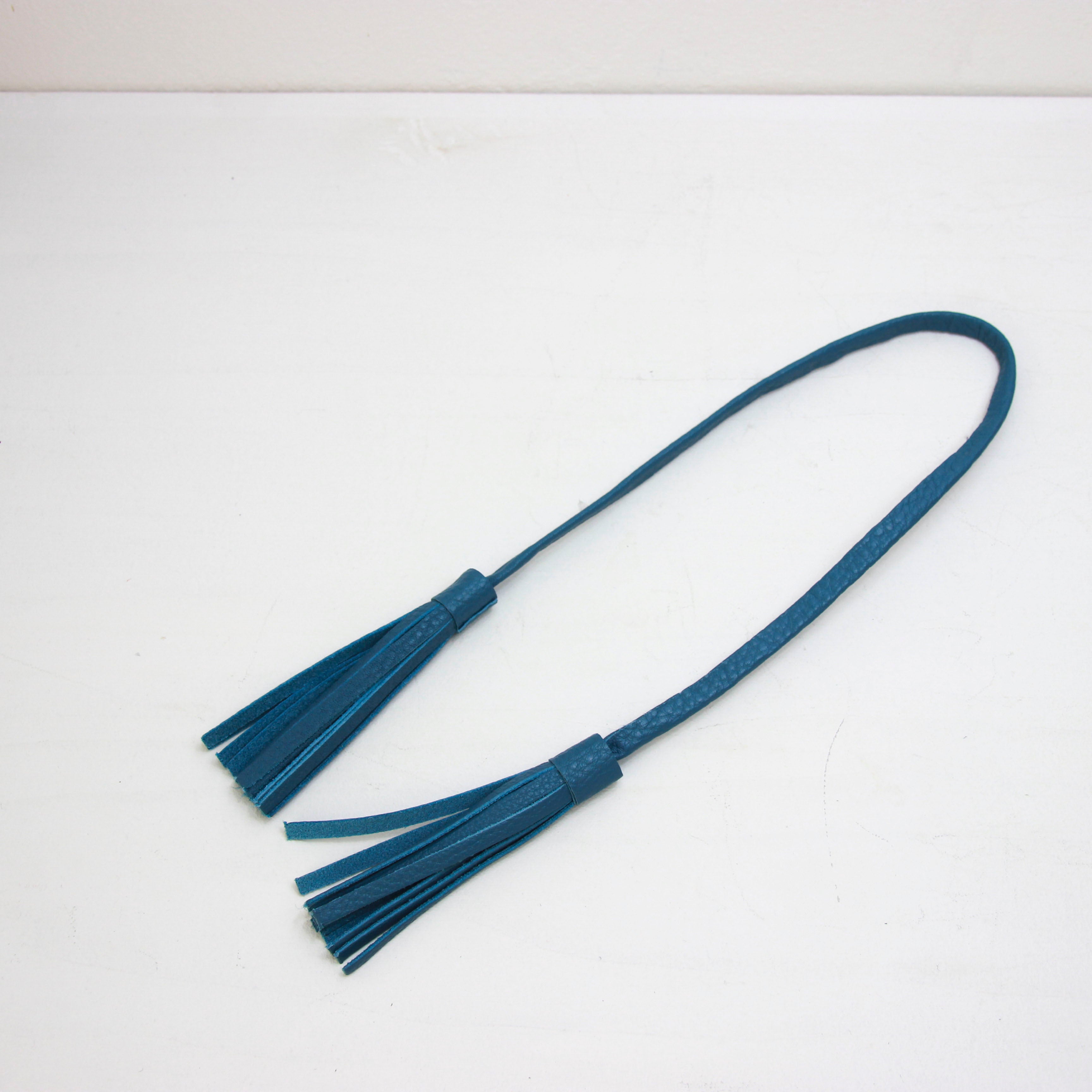 ブルーグレー / レザータッセル