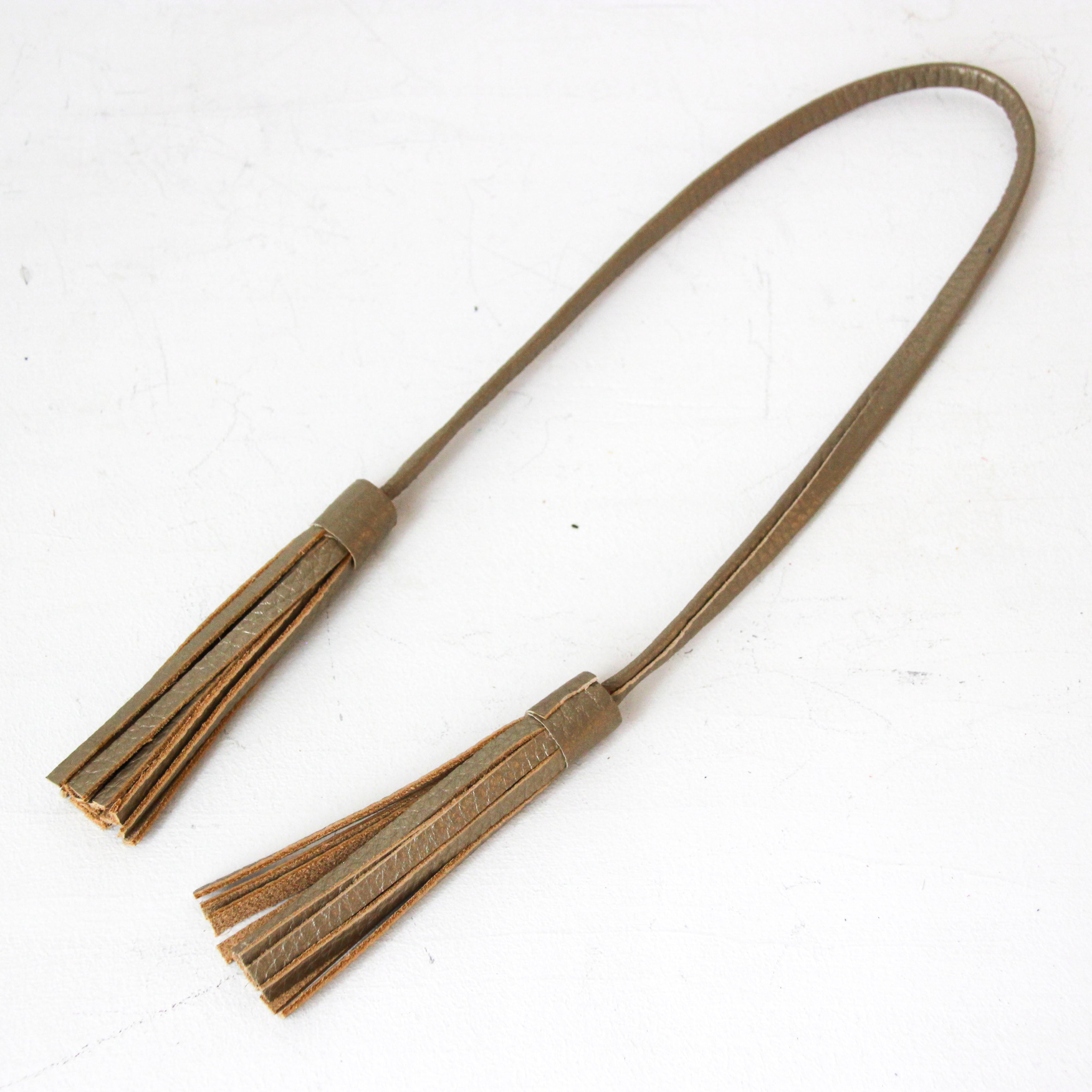 シャンパンゴールド / レザータッセル