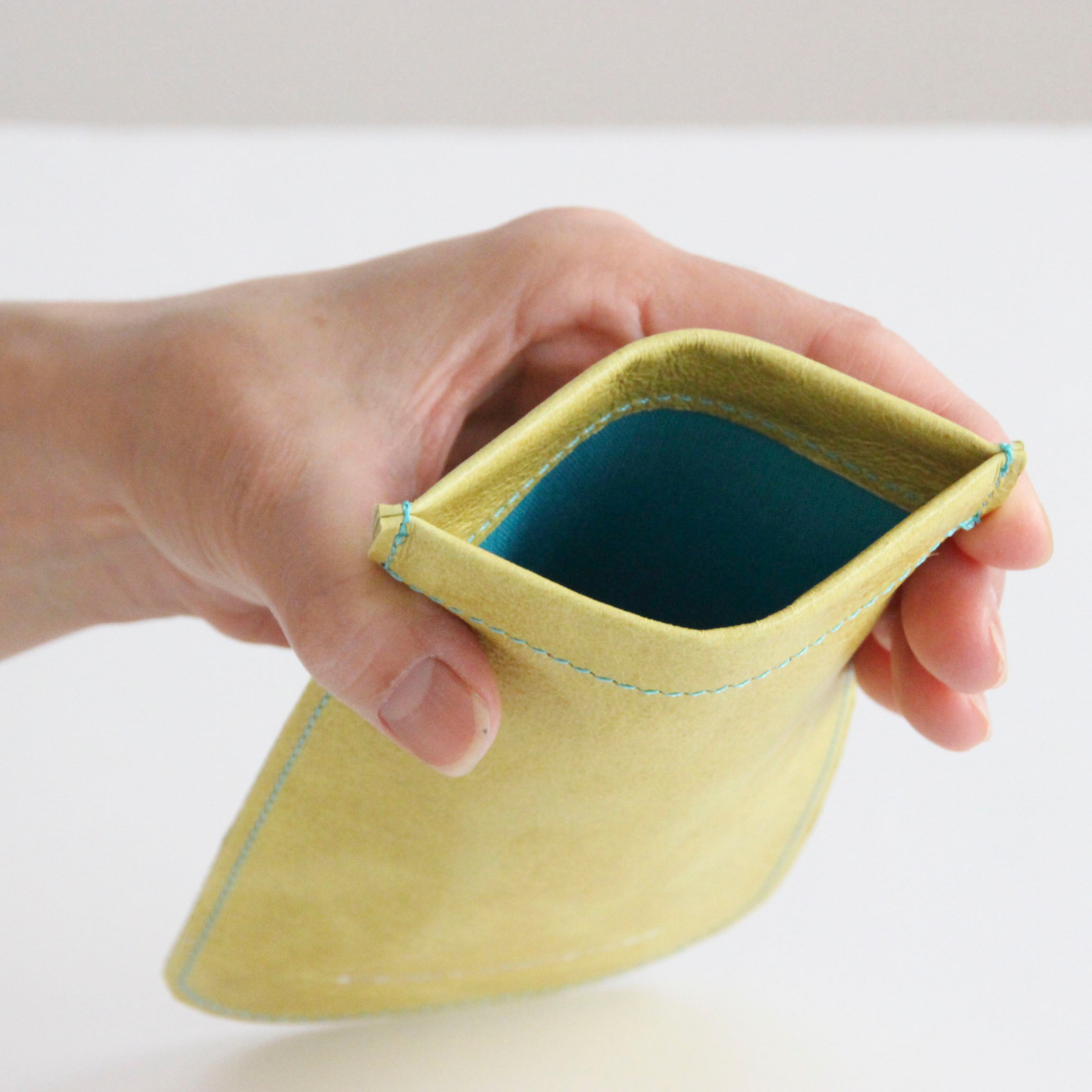 イエローレザー×ターコイズ / めがねケース