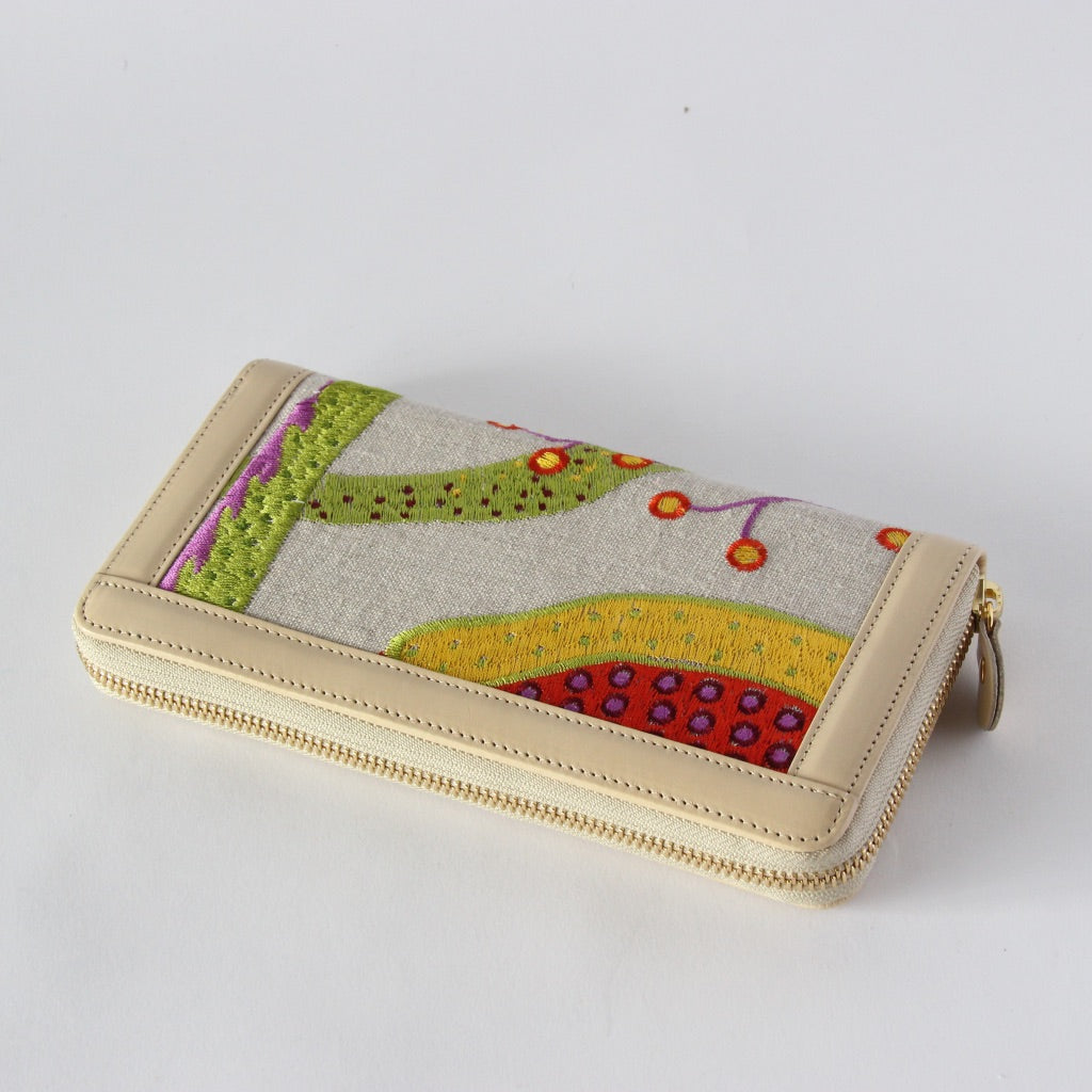 カラフル刺しゅうフルーツリネン / お財布ベージュ